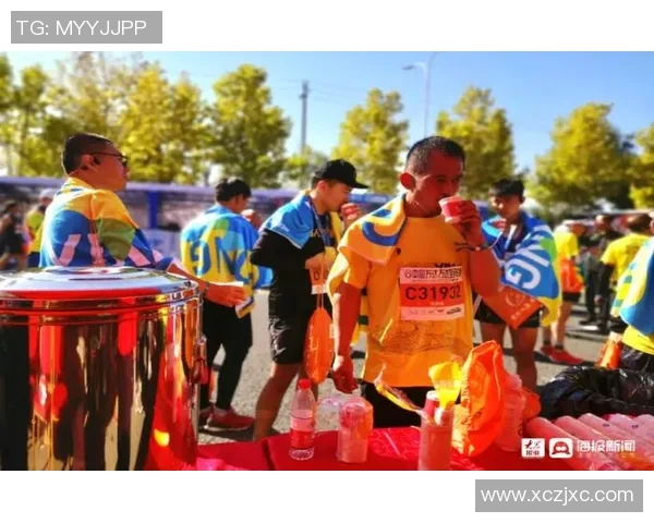 海口马拉松盛况空前跑者齐聚共享热情与活力的城市盛宴 海口马拉松盛况空前跑者齐聚共享热情与活力的城市盛宴