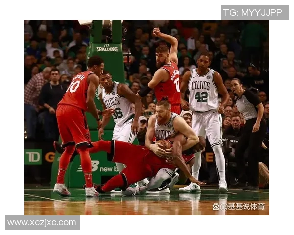 雷霆与凯尔特人激战正酣谁将赢得这场精彩对决